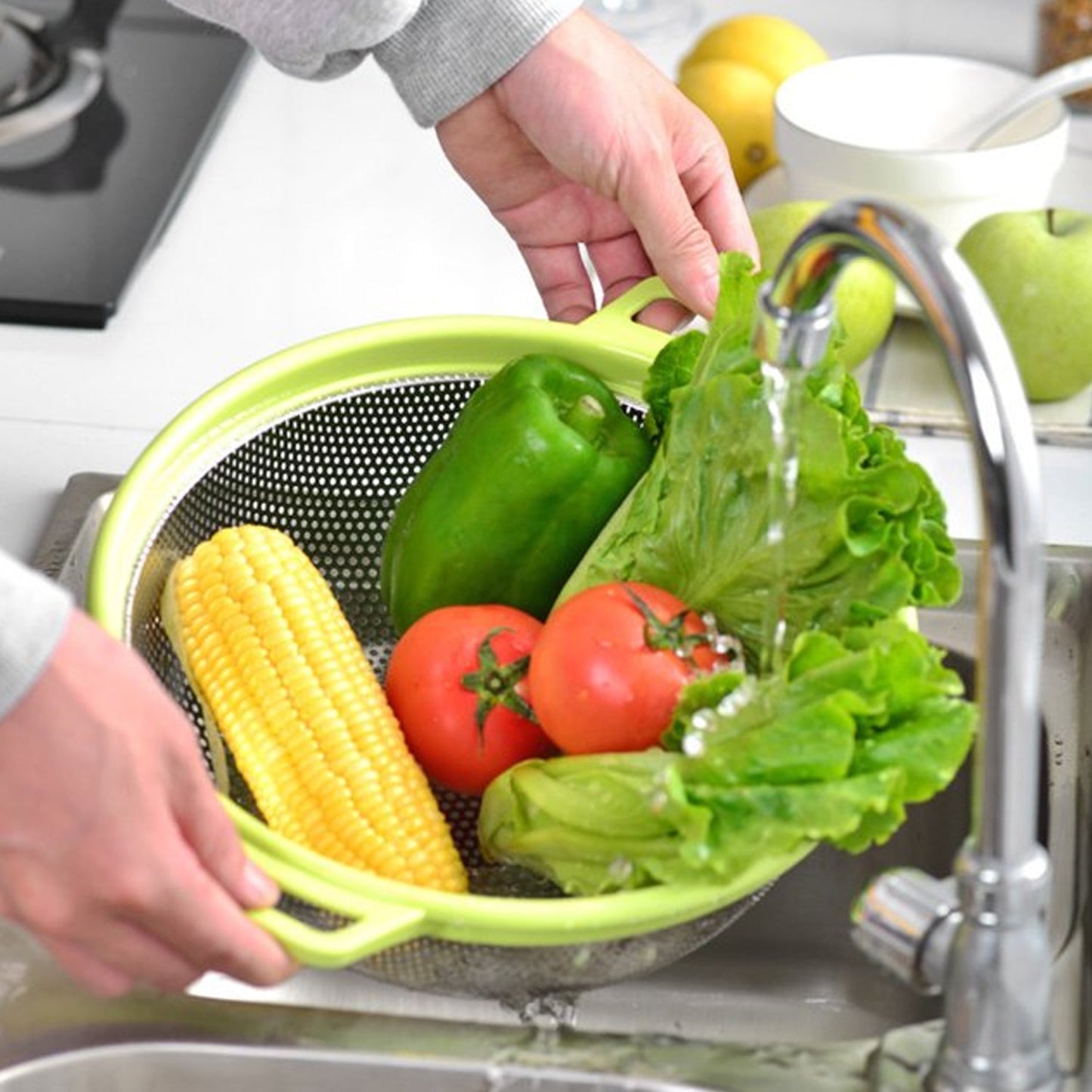 Stainless Steel Colander with Handle - Large Metal Mesh Basket Strainer (1 pc) - Discount Karo