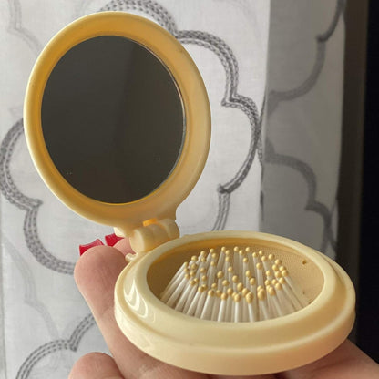 Foldable Travel Mirror Hair Brushes, 1pc Round Portable Folding Pocket Hair Brush, Mini Hair Comb Compact Travel Size, Hair Massage Comb, For Men Women And Girls - Discount Karo