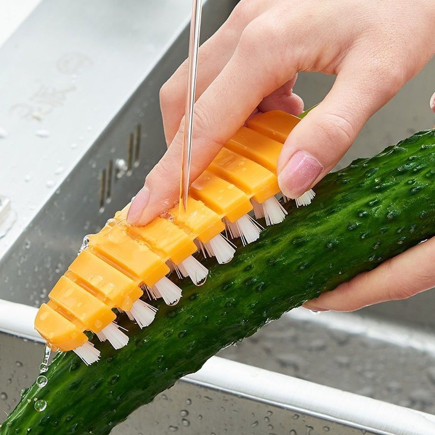 Vegetable Scrubbing Brush, Vegetable Scrubber Nonâ€‘Toxic Fruit Brush Carrot Shape Vegetable Brush for Potato for Vegetable - Discount Karo