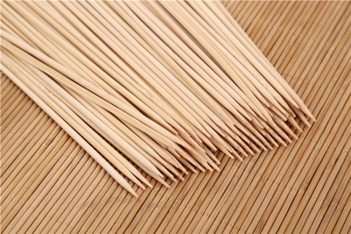 Camping Wooden Color Bamboo BBQ Skewers Barbecue Shish Kabob Sticks Fruit Kebab Meat Party Fountain Bamboo BBQ Sticks Skewers Wooden (20cm) - Discount Karo