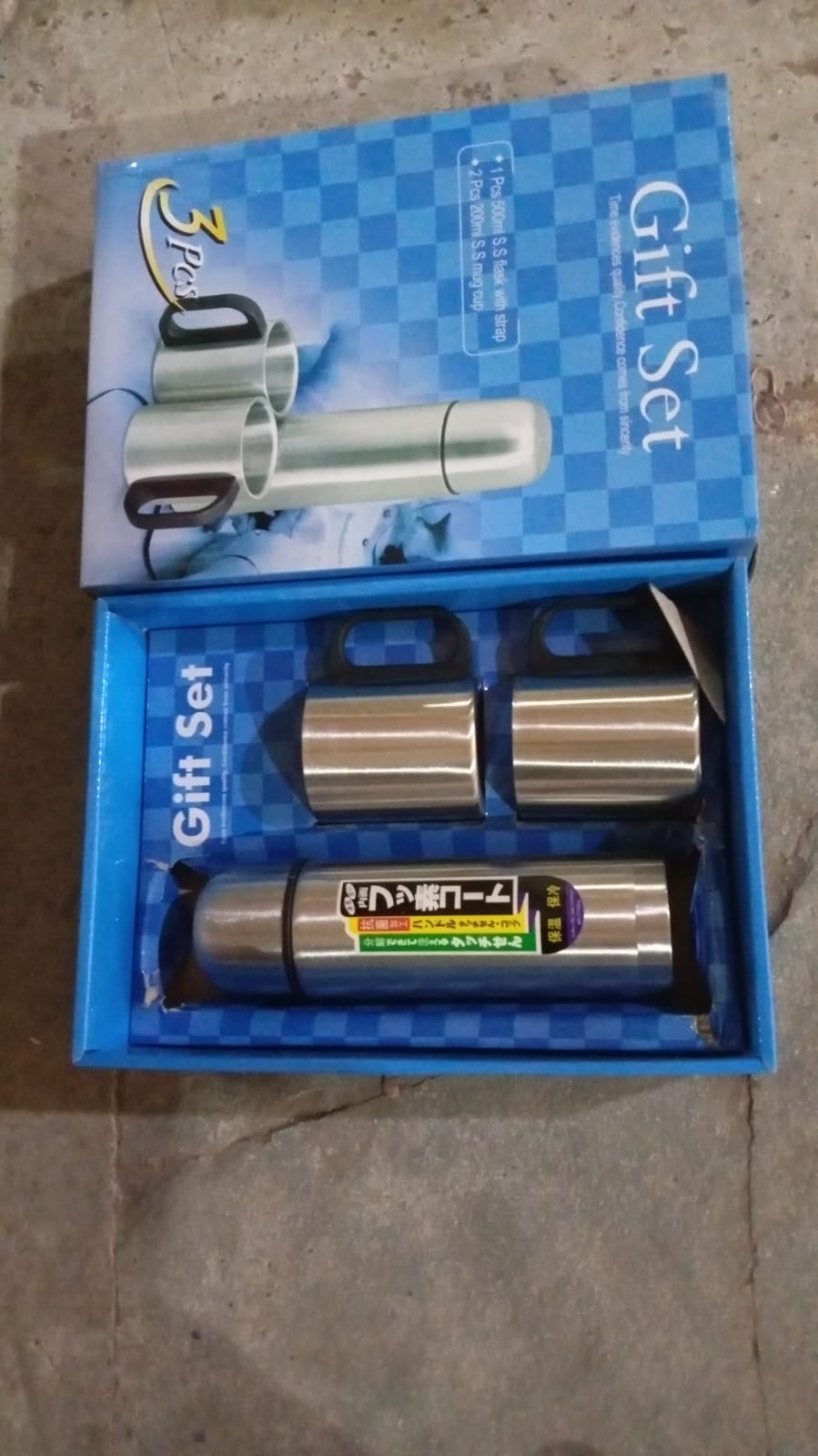 Double Wall Stainless Steel Thermos Flask 500ml Vacuum Insulated Gift Set with Two Cups Hot & Cold, Stainless Steel, Diwali Gifts for Employees, Corporate Gift Item (3 Pcs Set) - Discount Karo