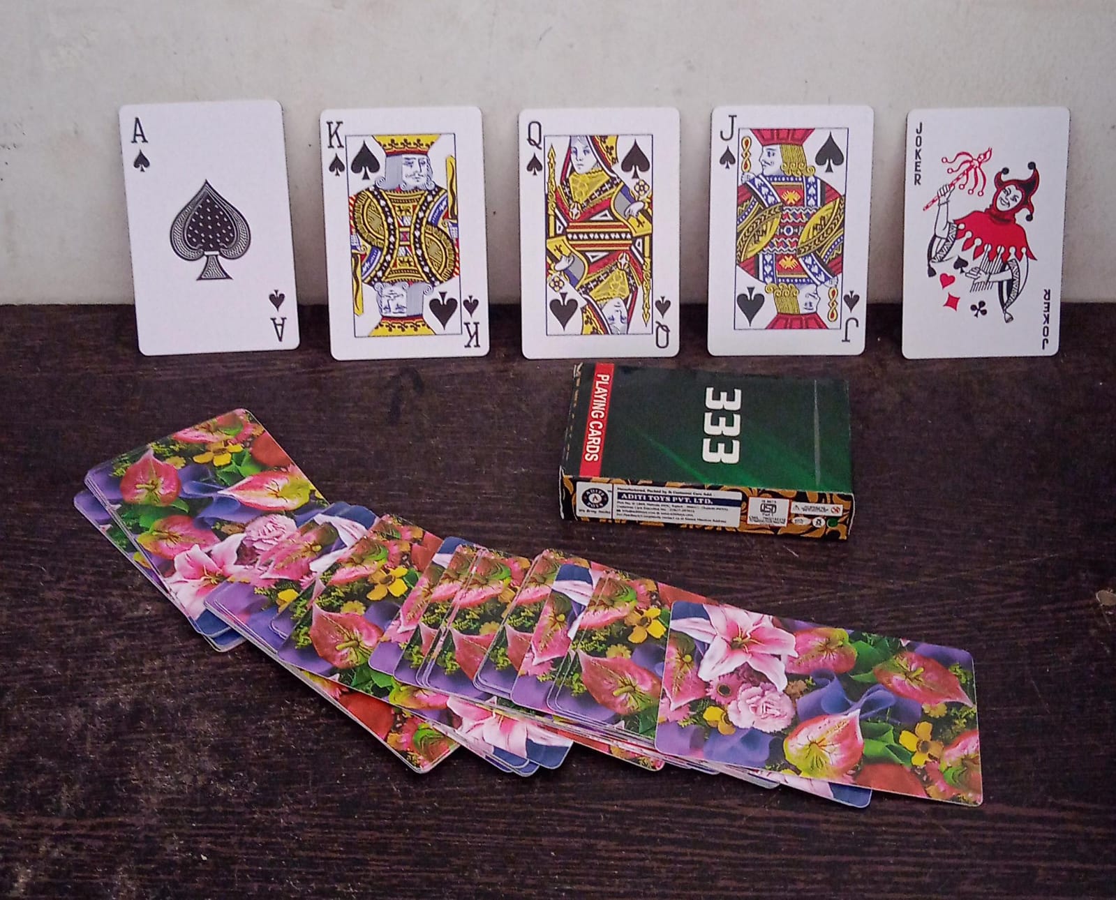 Playing Cards, Luxury Deck of Cards with Amazing Pattern & HD Printing, Premium Poker Cards | Durable & Flexible - Discount Karo