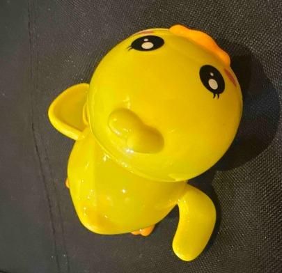 Bath Toy Swimming Duck Wind Up Water Floating Duck Toy