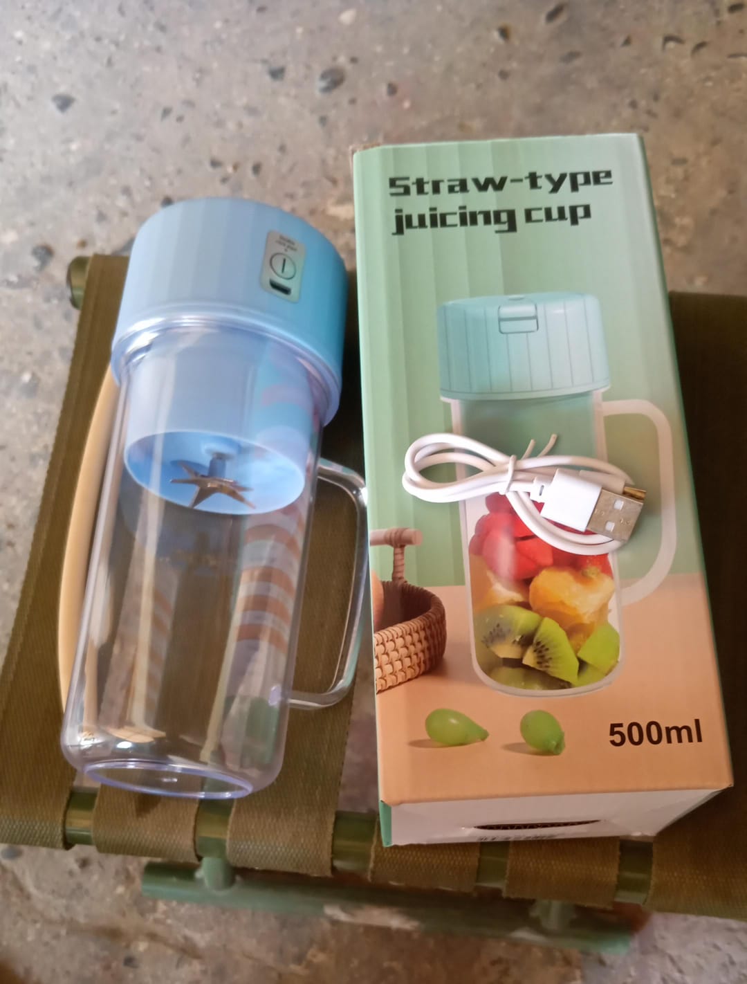 Portable Electric Juicer With Handle & Straw, USB Rechargeable 6 Stainless Steel Blades (500 ML) - Discount Karo